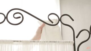 Sexy Curvy Doll Takes A Hard Screwing And Facial From The Masseur!