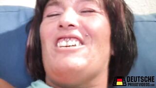 Rein mit dem Sex toy