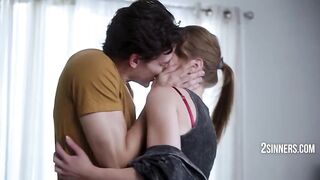 Big Tits Babe Gets Pounded Sensual After Moving IN