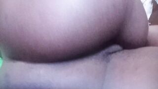 NICE-LOOKING EBONY LALIN ANGEL EXPOSE ANAL MASTERBATE ORGASM WHILE TALK MESSY DADDY CUM