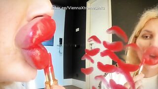 KISS, KISS, KISS! Mirror Kissing with world biggest Lips