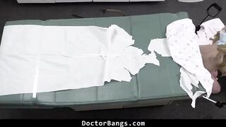 Sexually excited Patient Gets Creampied By The Doctor During Her Pregnancy Test