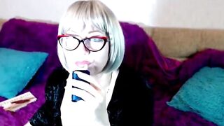 An Expressive Mature Wench Speaks Very Emotionally, and Passionately Cums with a Sex-toy in Her Pussy and Squirts