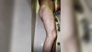 I'm taking a shower with a chastity belt on my shlong!