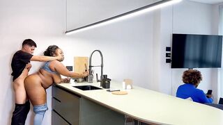 The boss should never have hired me-Danisha MILF y Hotty Owenx