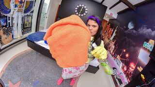 Sloppy Deepthroat From a Thick Latina in Yellow Gloves... She Gags on It