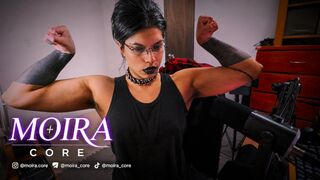 Punk Muscle Mamma Trans Woman Spunk fountain While Streaming
