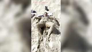 ?SAND CUTIE? I Play With My Body In The Beach?