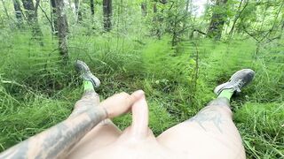 Horny Male love jerking Off & Cumming