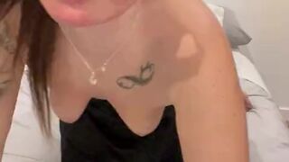 Menstruation Days Playing With My Vagina And My Feet??