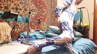 Homo screwing his anal opening fucking machine big booty slam-toy close up amateur homemade floozy bitch homosexual russian