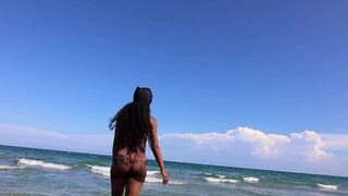 Beach joy with maskbarbi3