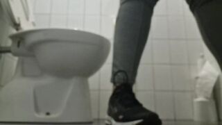 CITY WASHROOM COMPILATION: Nicoletta, Pee and Farts on the Public Restroom Trip