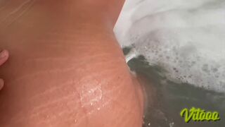 Romantic afternoon in the hot tub with my girlfriend's big butt