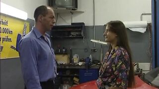 Mechanic screws the concupiscent customer