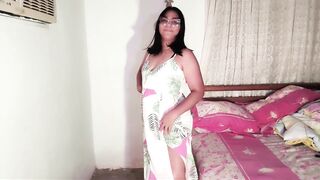 ALLISON VEGA AMATEUR MILF FEEDING ON THICK CUM STREAM