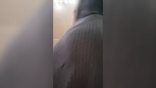 I'm shaking my booty for your rod