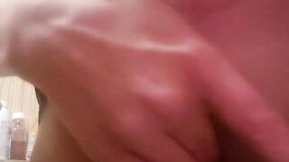Quick & Horny Twat Rub