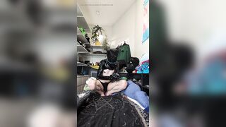 Breathplay manacled with noose and bag