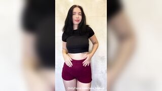 Voluptuous beauty entreats for hard penis bang now