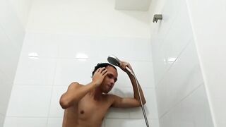 SHOWER AT FUCKING WORK UNSHAVED BIG ROD ARMPITS
