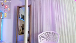 Redhead Otaku with Ideal Booty Seduces YOU Live