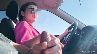 Risky Driving Handjob – Wanking Him During the time that Steering