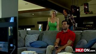 Hawt MILF Dee Williams & Axel Haze screwed hard