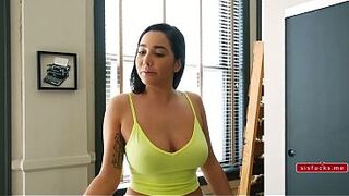 Stepsister Catches Him Red Handed Then Says Fuck Me