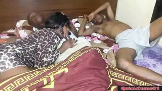 Hook up gal end up fucking two friends on same bed
