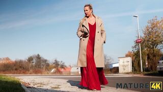 MATURE4K. This chab was a Virgin, but this MILF turned him on immediately