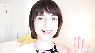 The Fabulous Flora Shows off Hairy Bush