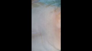 Juicy Slow Sex Foreplay: How She Gets Pampered in the Sexy Tub for Hours