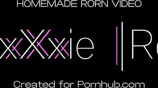 A tied-up blonde in garter belts has astonishing sex on her first date - VixXxie Rox