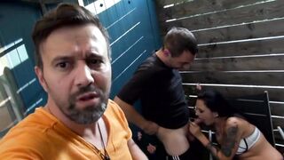 Tattooed sexy twat in action