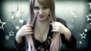 Watch me doing enchanting exercises and clean my sport kneeckers