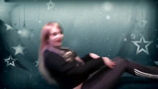 Watch me doing enchanting exercises and clean my sport kneeckers