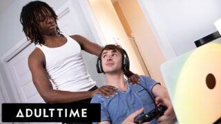 ADULT TIME - Gamer Ryan Jacobs & Roommate Jade Want Turn Shoulder Massage Into Jerk Off Session
