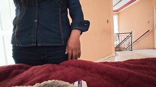 Don't tell my husband please! This big butt mechanic and I've sex after work
