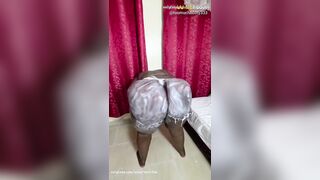 This Huge Creamy Booty Needs Strokes From Big Knob
