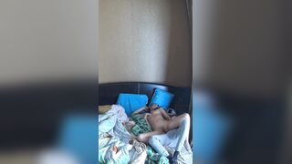 Real amateur couple loves each other + squating screw