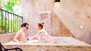 lucio d rizzo enjoys deepthroat in the bubbling water
