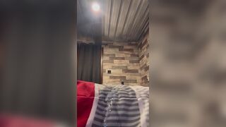 Feels so precious cumming straight down