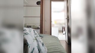 I fuck a MILF's head, and then she jumps on my cock