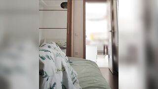 I fuck a MILF's head, and then she jumps on my cock