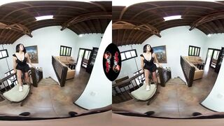 Gaby Gomez Takes YOU on an Immersive 5-Minute SBS VR Ride
