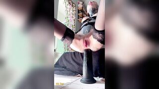 Pussy Slaps, Anal Dildos & a Mind-blowing Squirt