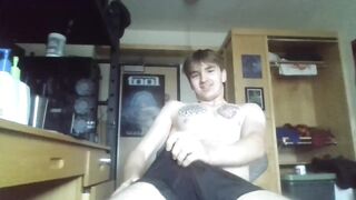 Intense moaning shooting PLUMP loads
