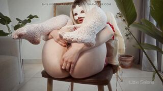I'm Stretching My Booty with Massive Tomatoes