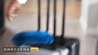www.brazzers.xxx/gift - copy and watch full Rayne Carter movie scene
